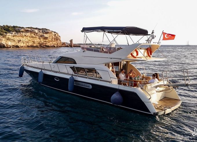 Custom Made Motoryacht