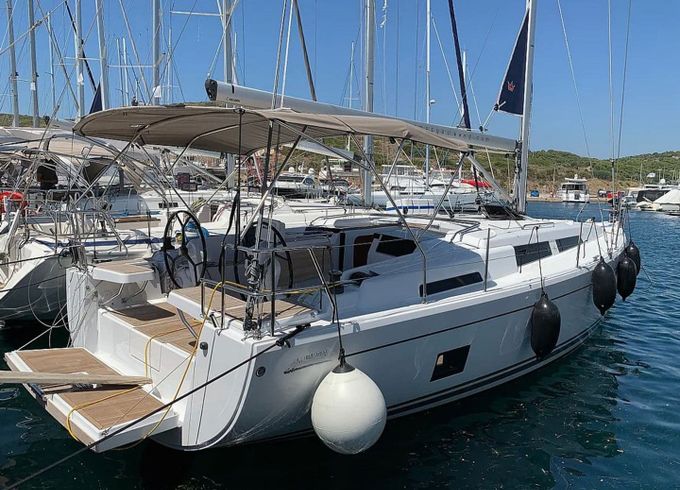 Hanse 418