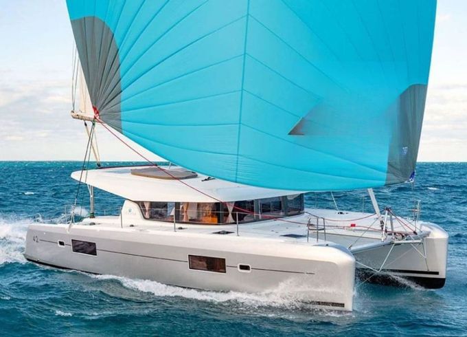 Lagoon 42