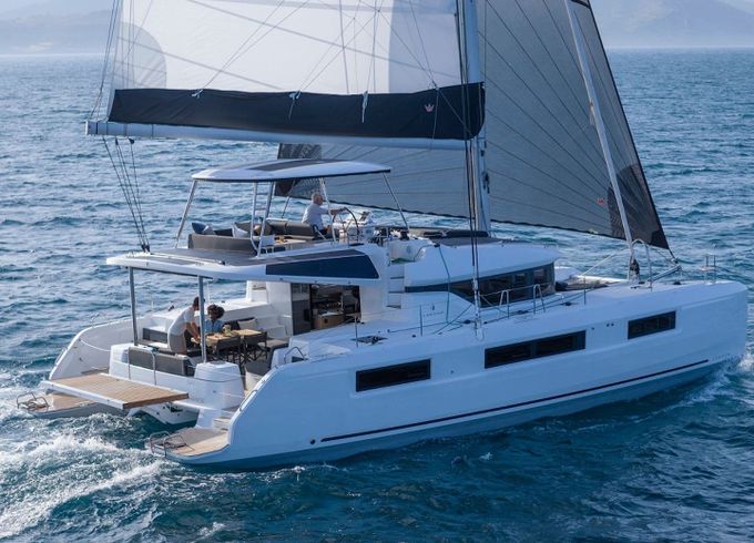 Lagoon 51