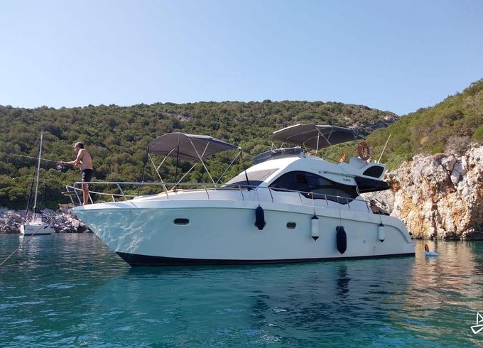 Custom Made Motoryacht