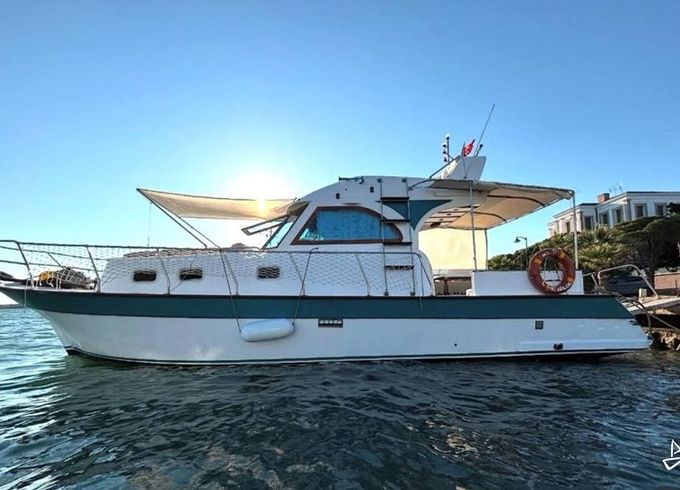 Custom Made Motoryacht