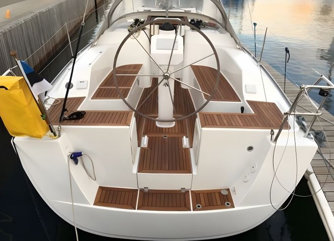 Hanse 325