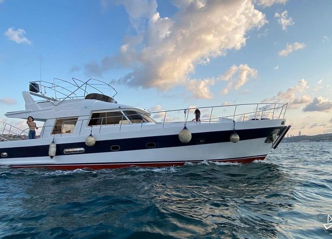 Custom Made Motoryacht