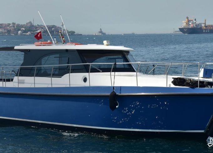 Custom Made Motoryacht