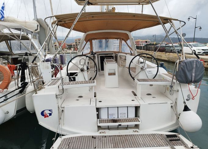 Beneteau Oceanis 38.1