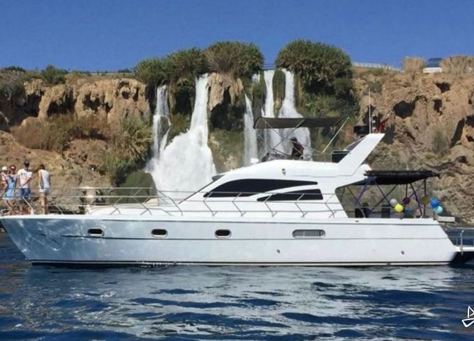Custom Made Motoryacht