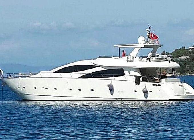 Custom Made Motoryacht