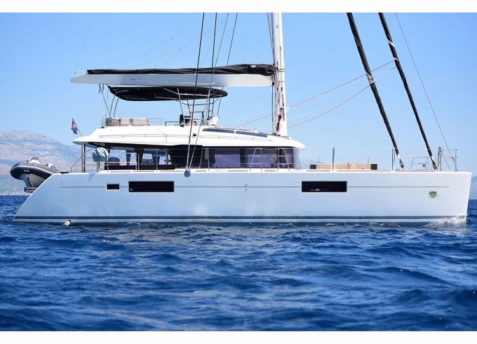 Lagoon 560 S2