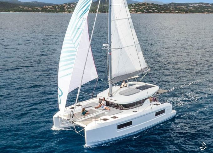Lagoon 38