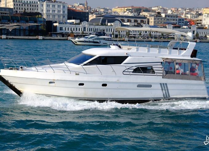 Custom Made Motoryacht