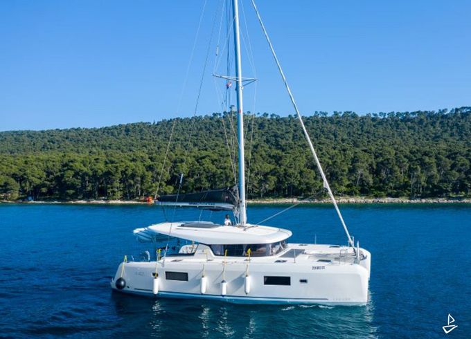 Lagoon 42