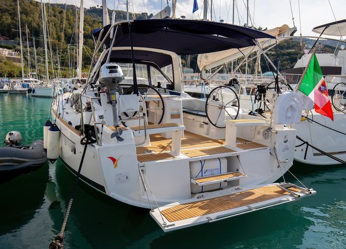 Beneteau Oceanis 38.1