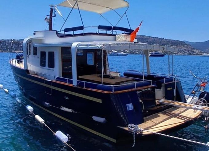 Custom Made Motoryacht
