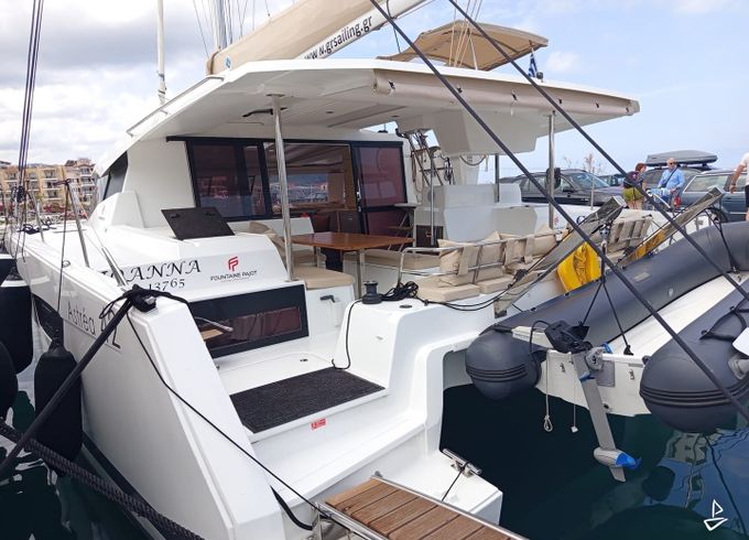 Fountaine Pajot Astrea 42