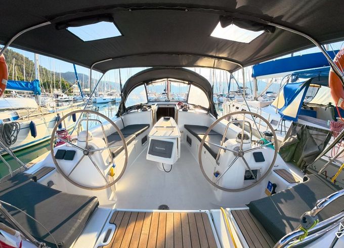 Beneteau 43