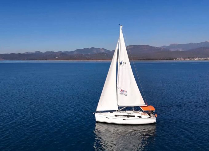 Bavaria 37 Cruiser