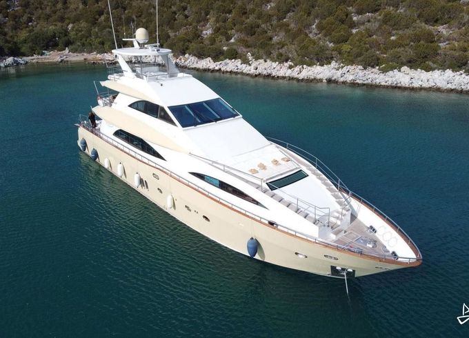 Custom Made Motoryacht