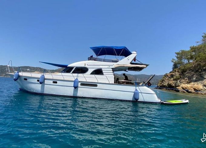 Custom Made Motoryacht