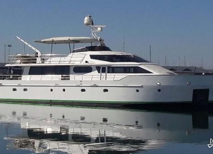 Benetti 100