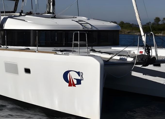 Lagoon 39