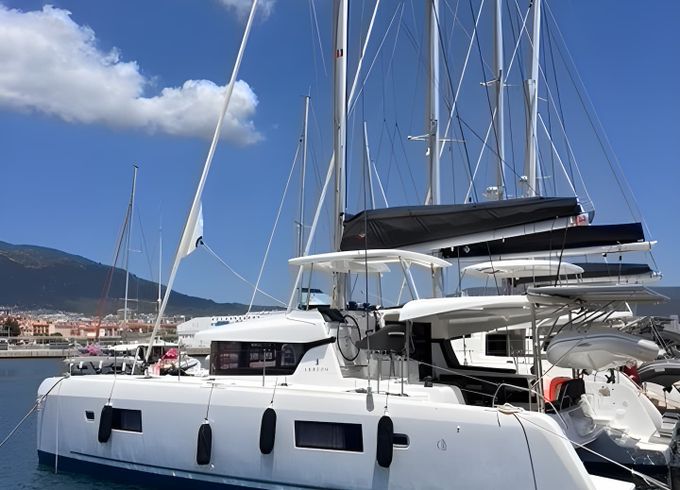 Lagoon 42