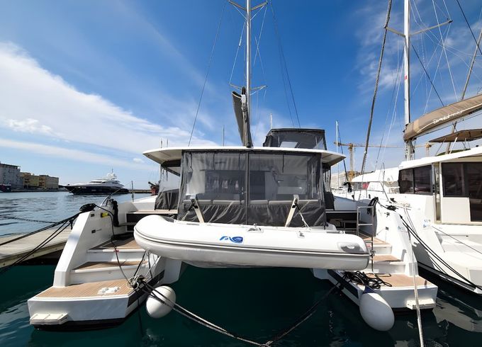 Fountaine Pajot Astrea 42