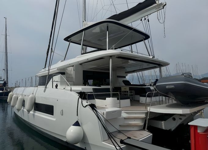 Lagoon 55