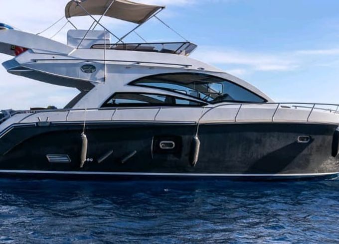 Azimut 46