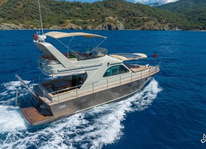 Custom Made Motoryacht