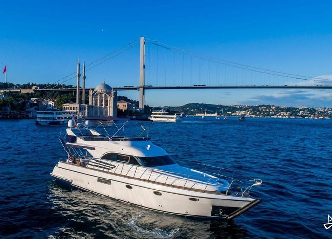 Custom Made Motoryacht