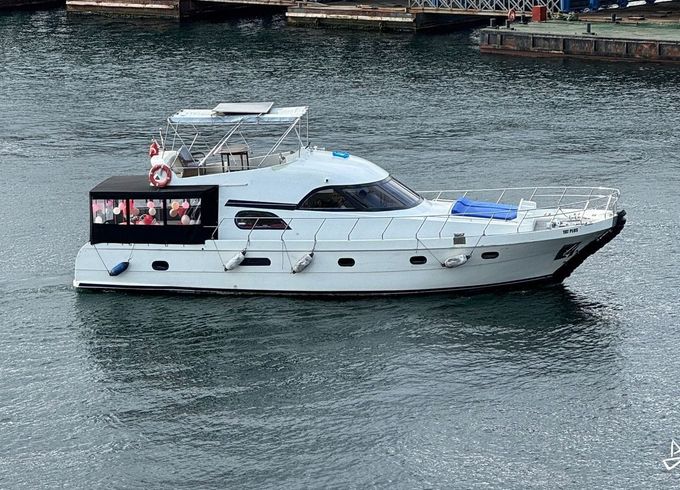 Custom Made Motoryacht