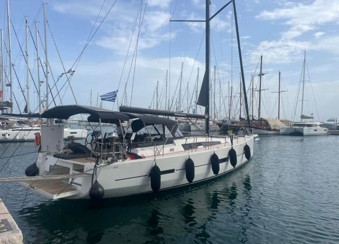 Dufour 560