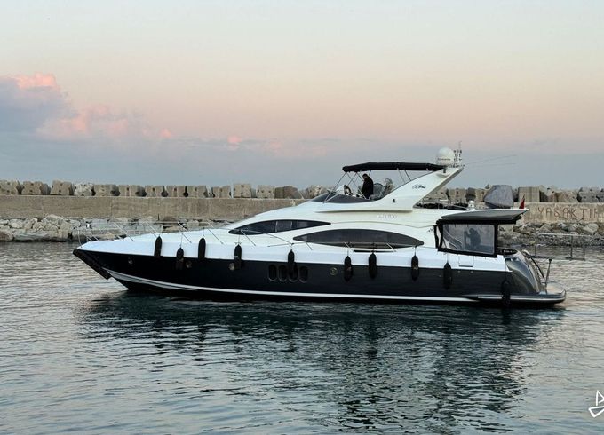 Azimut 68 Plus