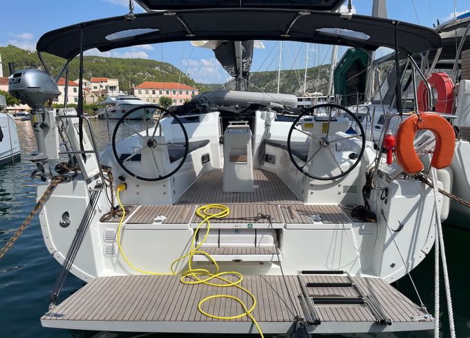 Beneteau Oceanis 37.1