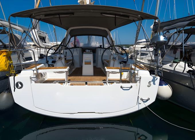 Beneteau Oceanis 38