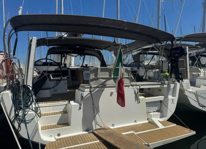 Dufour 470