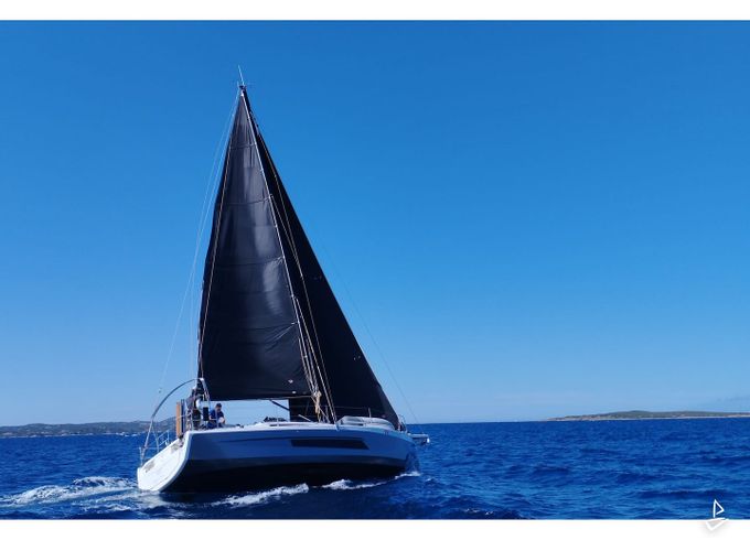 Dufour 37 Performance