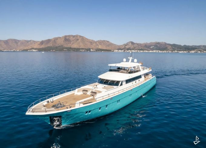 Custom Made Motoryacht
