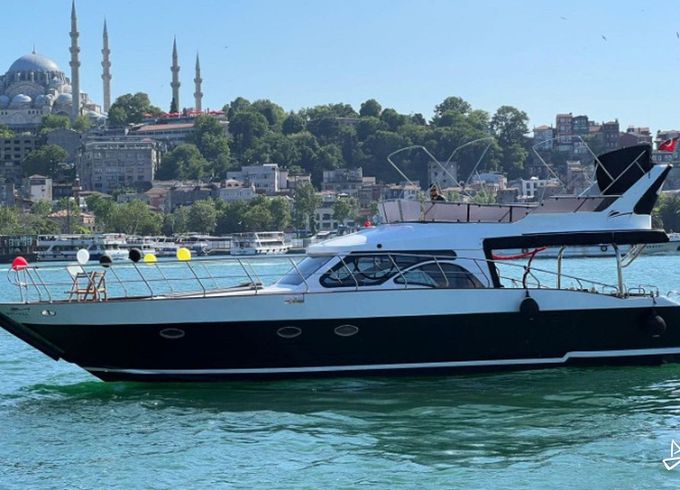 Custom Made Motoryacht