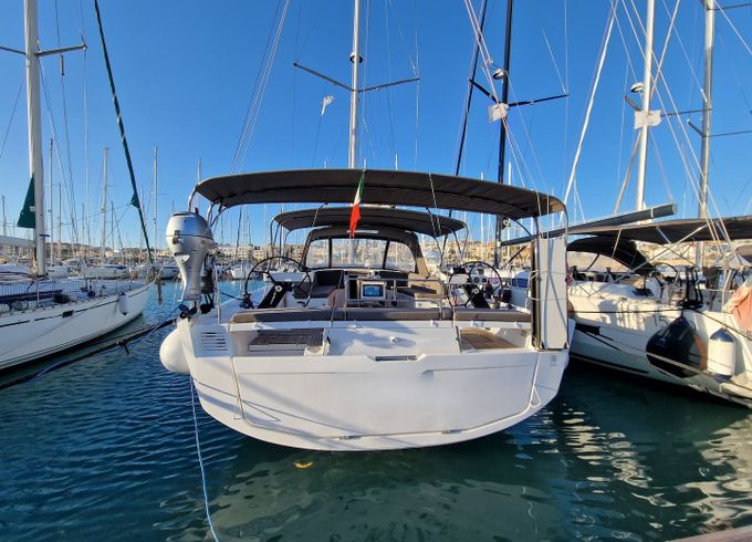 Dufour 530