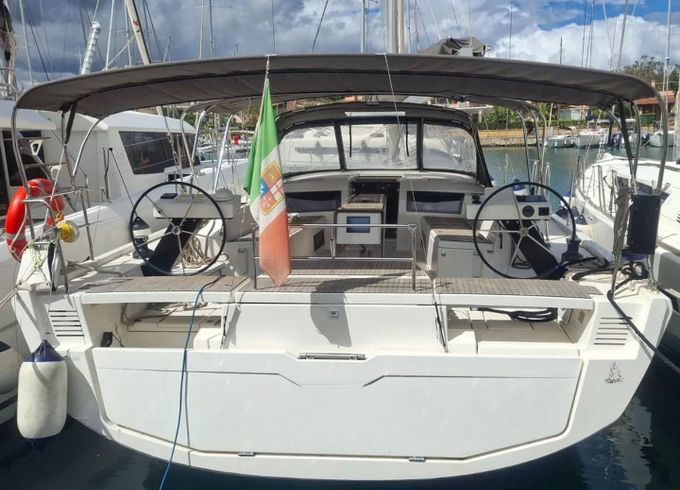 Dufour 470
