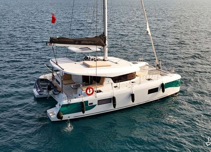 Lagoon 42