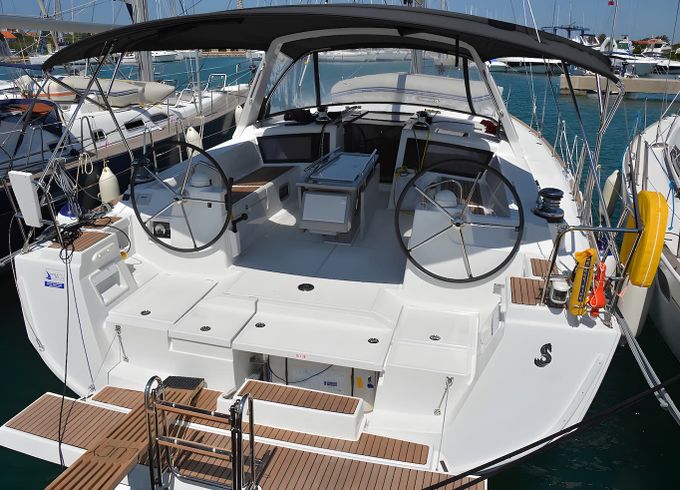 Beneteau Oceanis 48