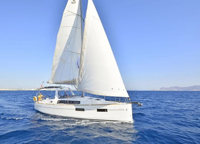 Beneteau Oceanis 35