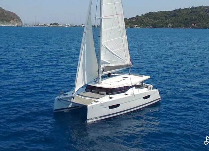 Fountaine Pajot Isla 40