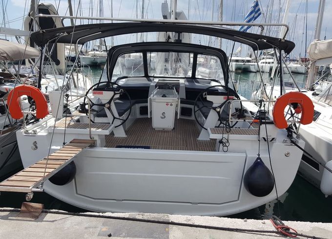 Beneteau Oceanis 51.1