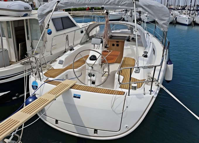 Bavaria 33 Cruiser