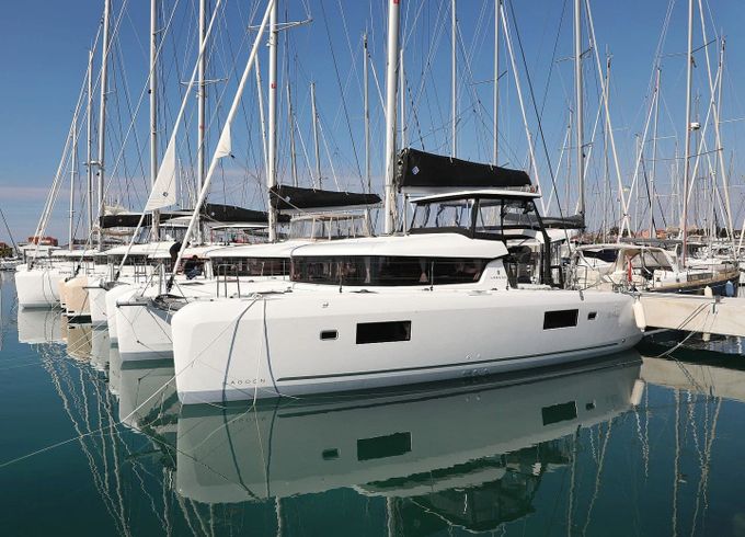 Lagoon 42