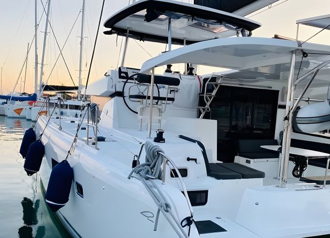 Lagoon 42